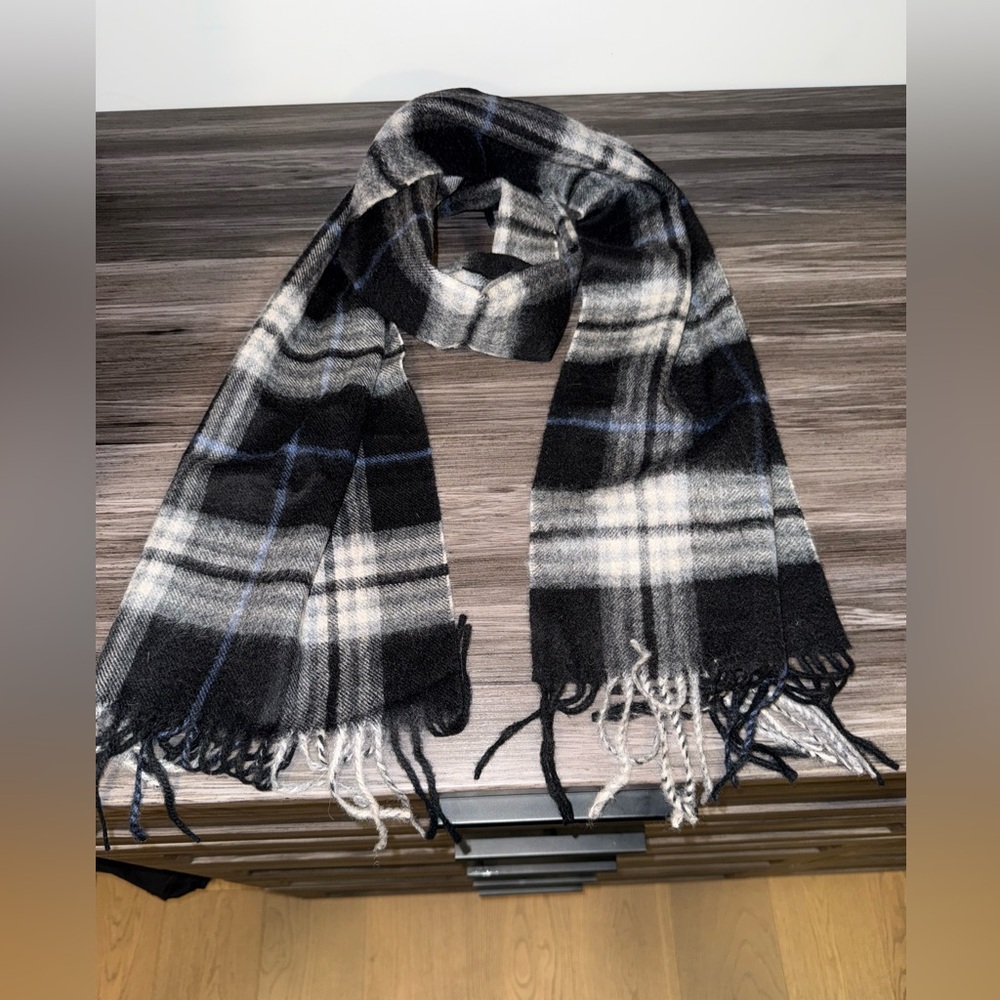NWT Bloomingdale's Men's Cashmere Checkered Scarf